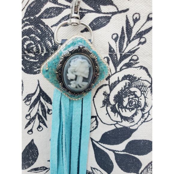 Handmade Halloween horror Leather Fringe Western bag charm, Long fringe keychain - Picture 2 of 3